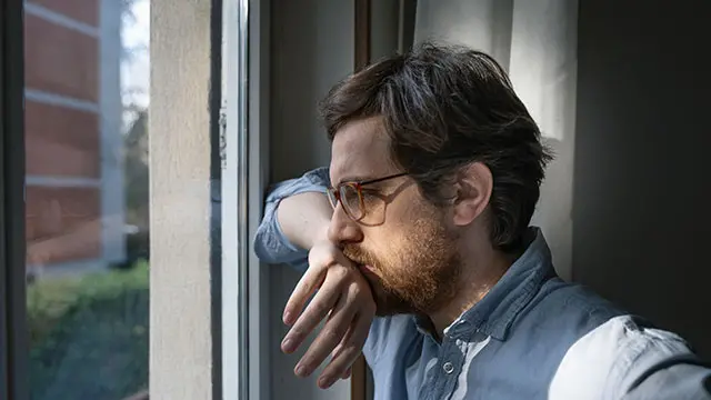 Kvinna på tunnelbana